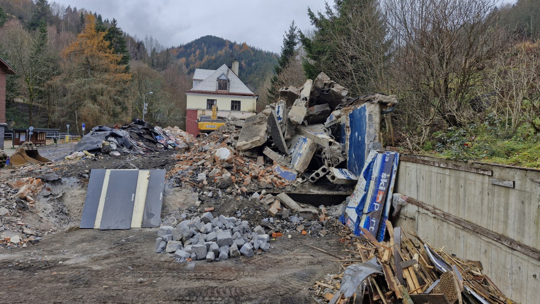Zahájení demolice